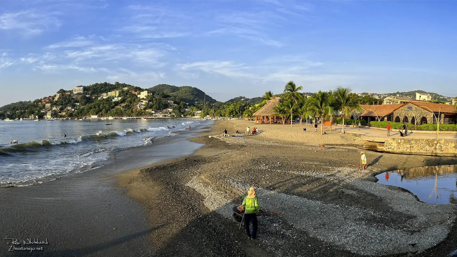 La Playa Principal La Playa Principal